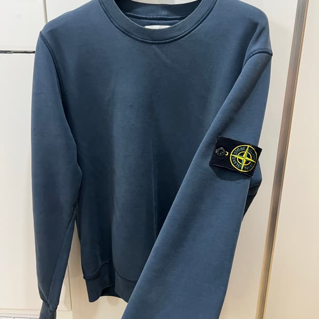 스톤아일랜드 네이비블루 맨투맨 M