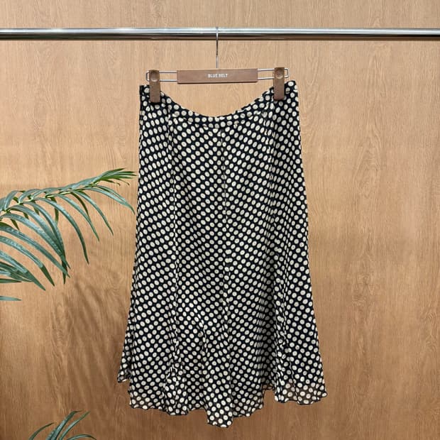 지방시 실크 클래식 플레어 라인 스커트 도트 패턴 디테일 블랙