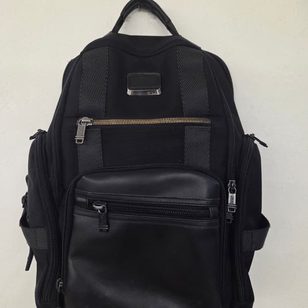 투미 블랙 백팩