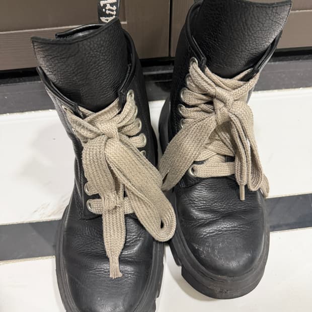 닥터마틴 x 릭 오웬스 1460 DMXL 점보 레이스 부츠 블랙