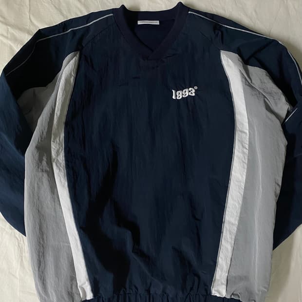 1993스튜디오 바람막이 맨투맨