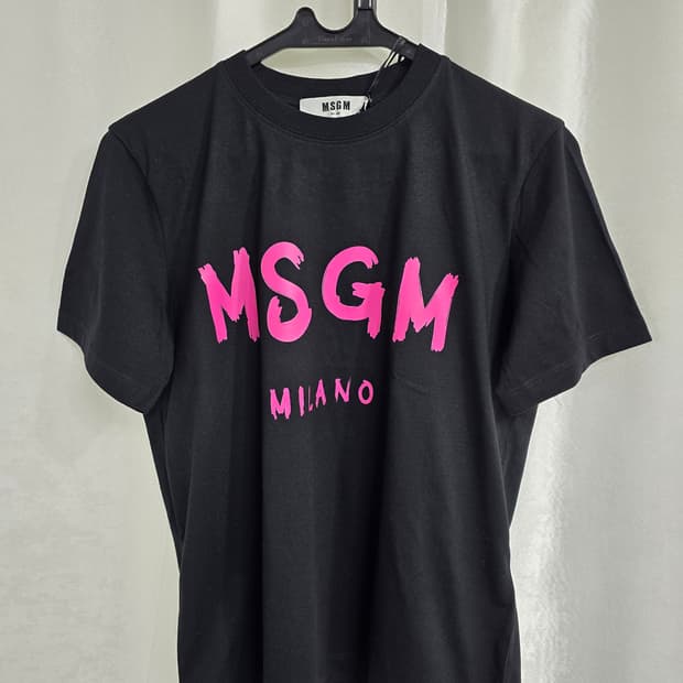 MSGM 블랙 핑크 로고 반팔티 (1528)