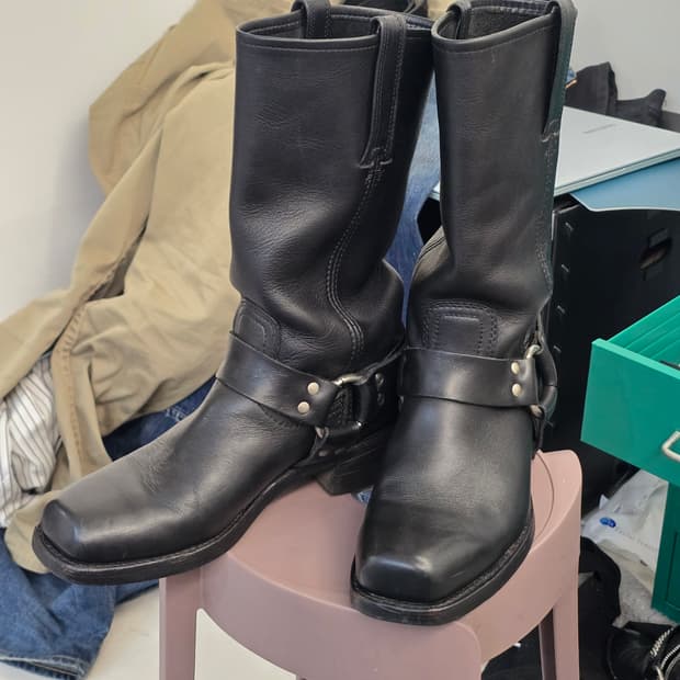 Frye 하네스 부츠