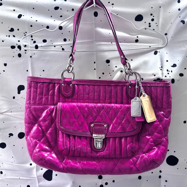 💕💅🏻💖 Coach 갸루 y2k 핫핑크 숄더토트백💕