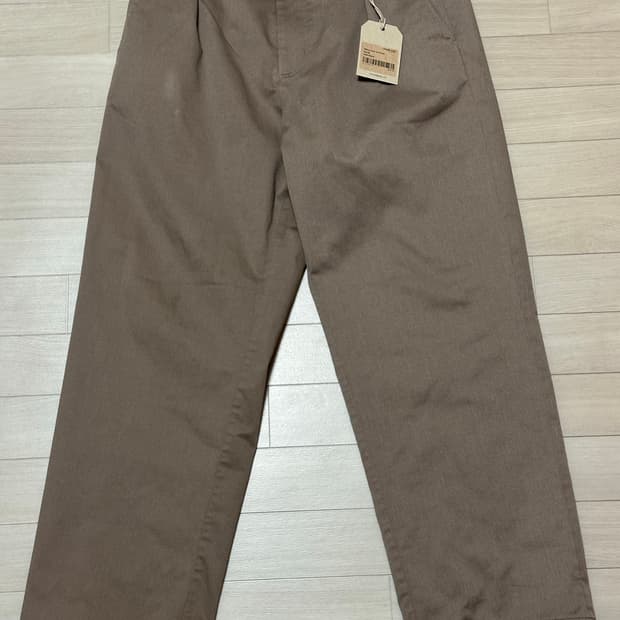 Rough side chino pants 새상품