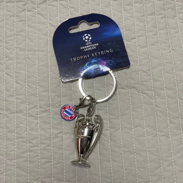 챔피언스리그 빅이어 트로피 X 바이에른 뮌헨 키링(새상품)