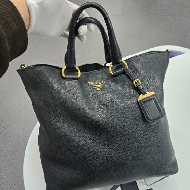 [50%세일] 프라다 가죽 토트 숄더백