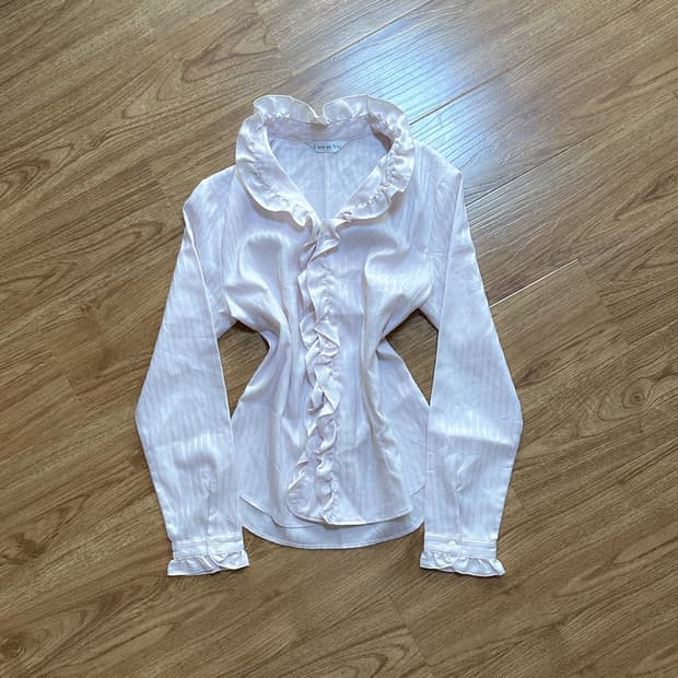 빈티지 레이스 블라우스 셔츠 히메갸루 라떼 로걀 긱시크 공겜여주 고딕