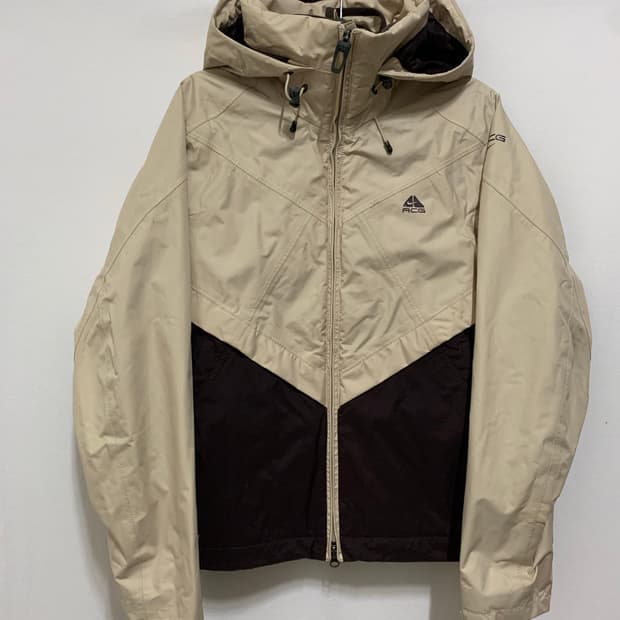 나이키 ACG 바람막이