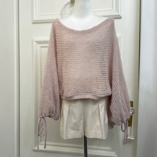 indi pink lovely crop sweater(size-F)