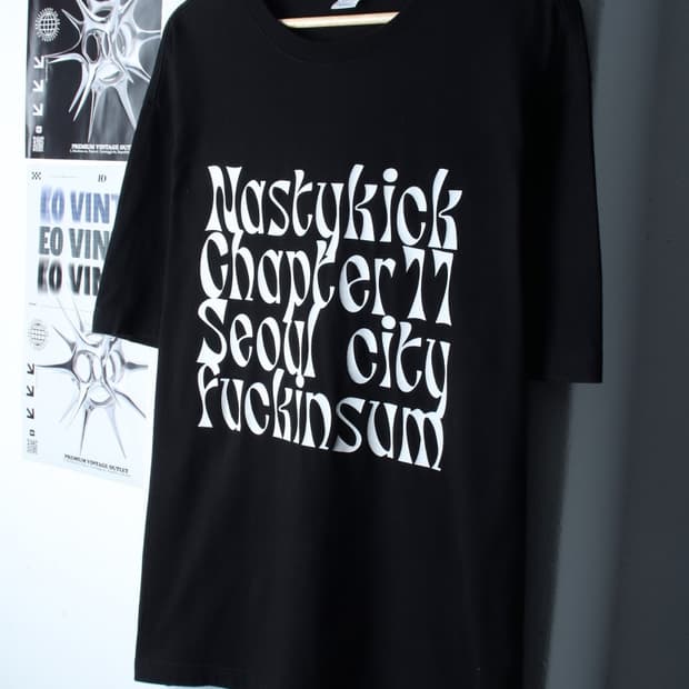 (L-XL) 네스티킥 반팔 티셔츠 오버핏 레터링 블랙 스트릿-7B5A