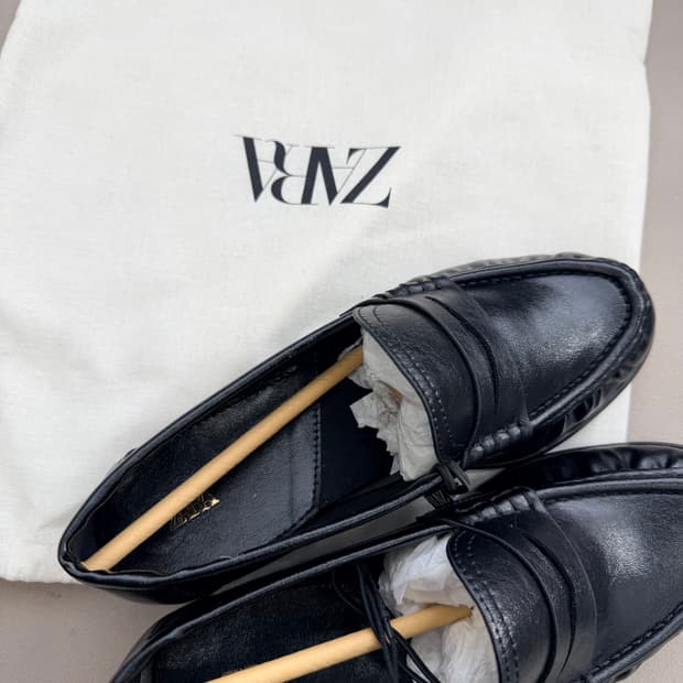 자라 셔링 로퍼