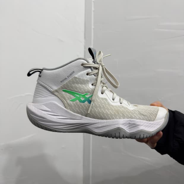 asics nova surge shoes