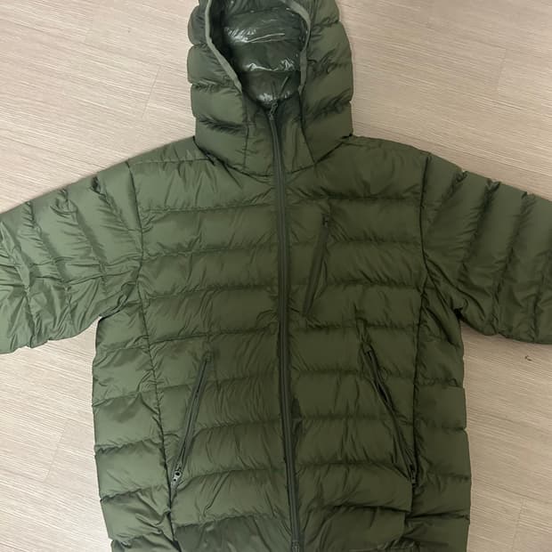 무신사 스탠다드 경량패딩 L 상태S급