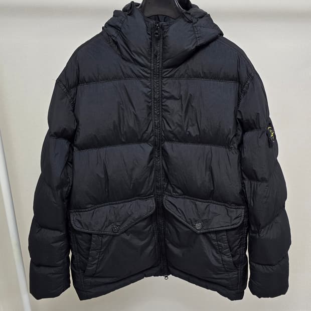 24fw 스톤아일랜드 크링클랩스 패딩 블랙 xxl사이즈 110 판매