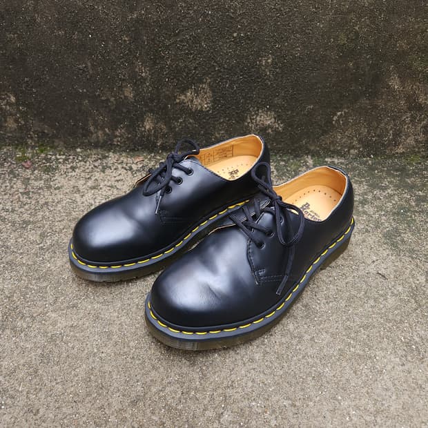 [4UK] 닥터마틴 1461 스무스 3홀 (230~235)