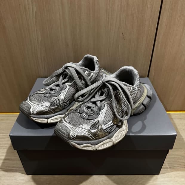 발렌시아가 3XL 에그쉘 41