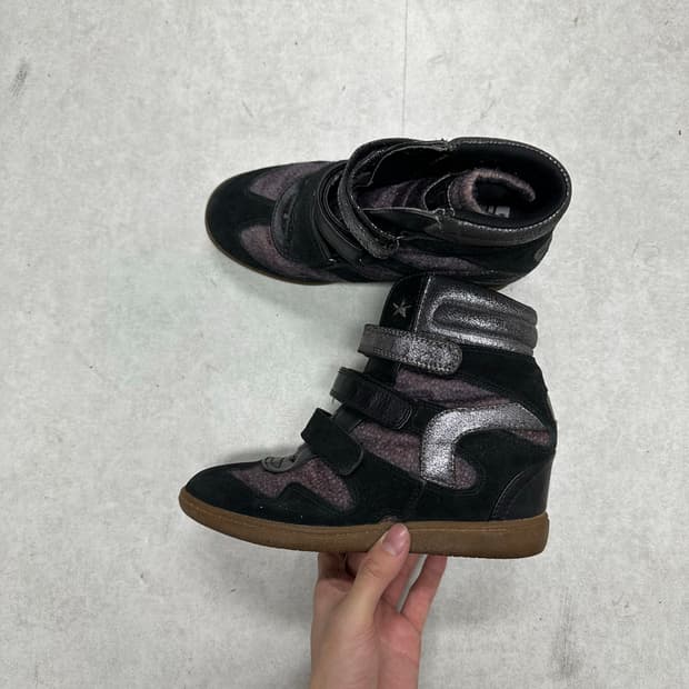 스케쳐스 웨지힐 (베켓맛)