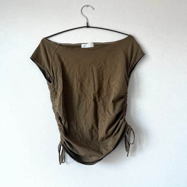 COUP DE CHANCE 카키 셔링 탑