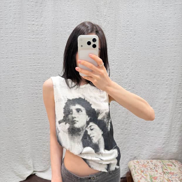 Printing white sleeveless