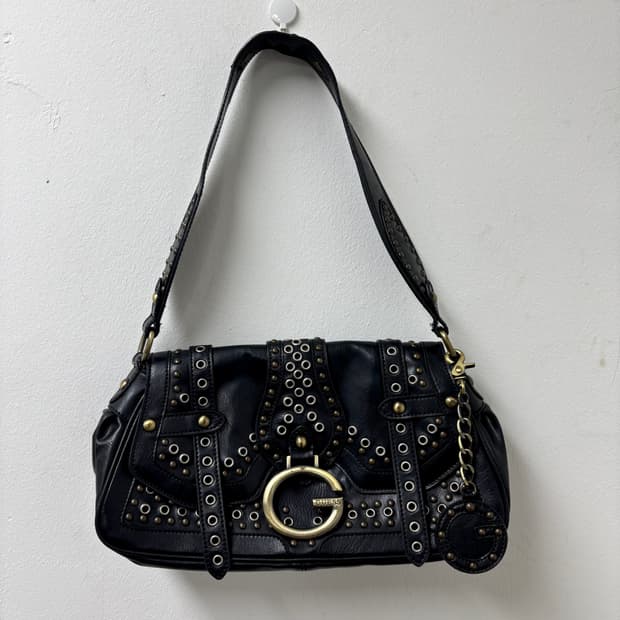 “Guess” 00‘s Rare Pinterest Design Eyele