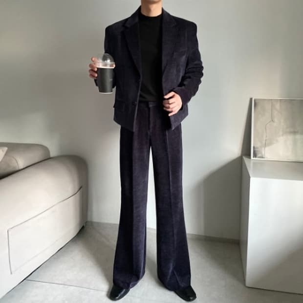 유니크함이 아쉬울 때 벨벳 셋업