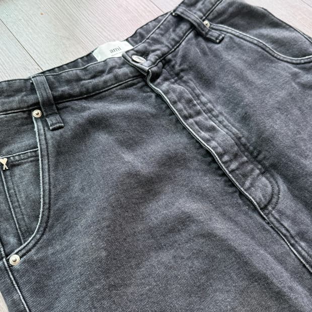 [28] ami baggy fit jeans black