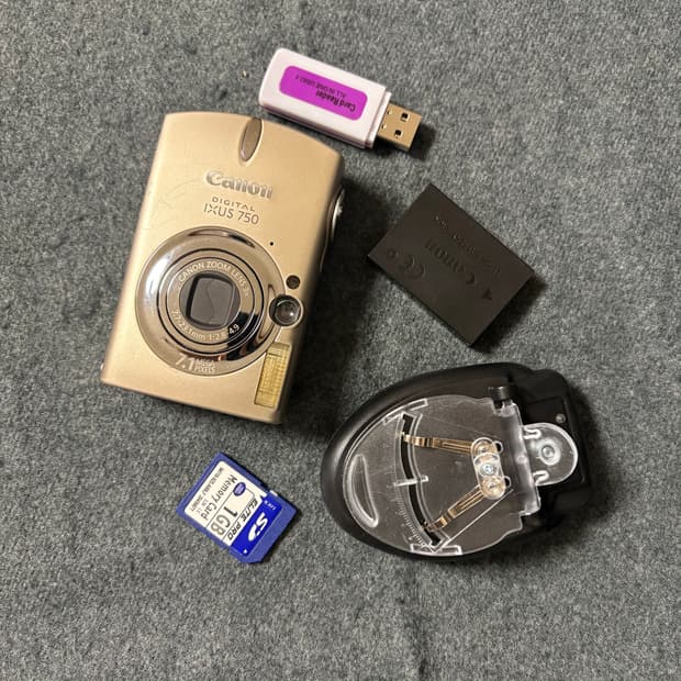 상태 상급!!) 캐논 익서스750(ixus750) 원희 디카 판매합니다.