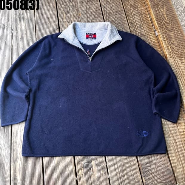 Authentic Sports 반집업 상의