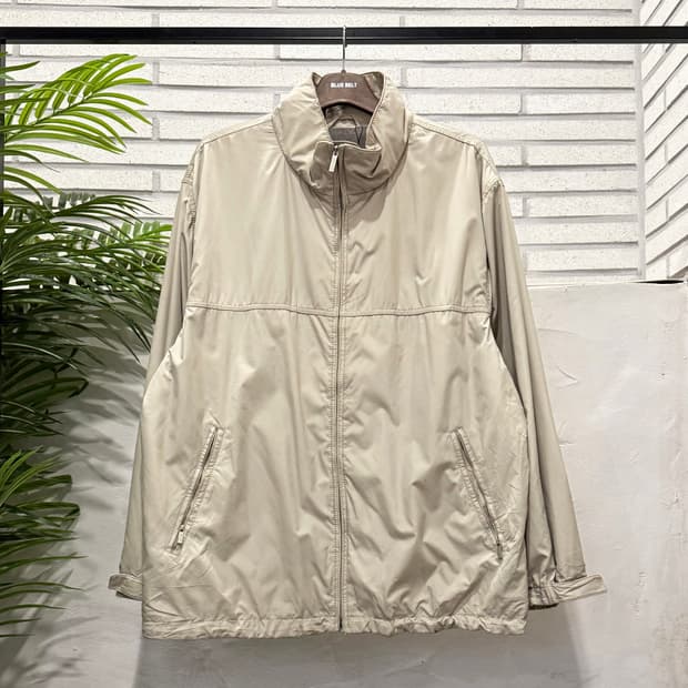 Calvin Klein 캘빈클라인 풀집업 윈드브레이커 후드내장 디테일