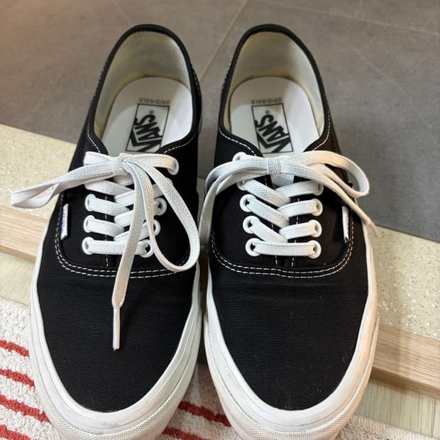 반스볼트 어센틱 블랙 US9 270 Vans vault