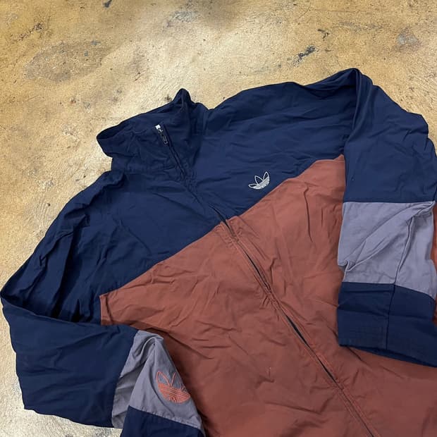 [정품/L] 아디다스 바람막이 네이비 브라운 컬러 b19