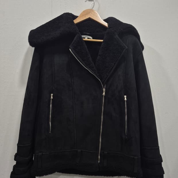 까르벵 무스탕 남성 90~95사이즈