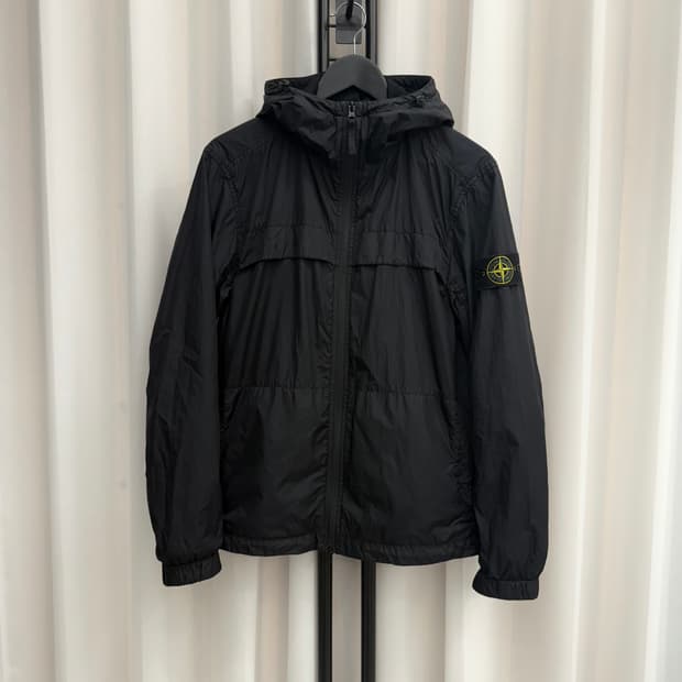 [24SS/S] 스톤아일랜드 크링클랩스 후드 바람막이