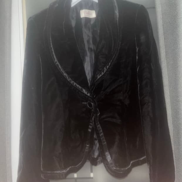 고스 벨벳 블레이저