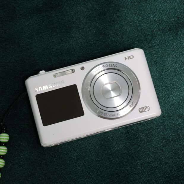 삼성 EC-DV150F 셀피 한효주 디카 화이트