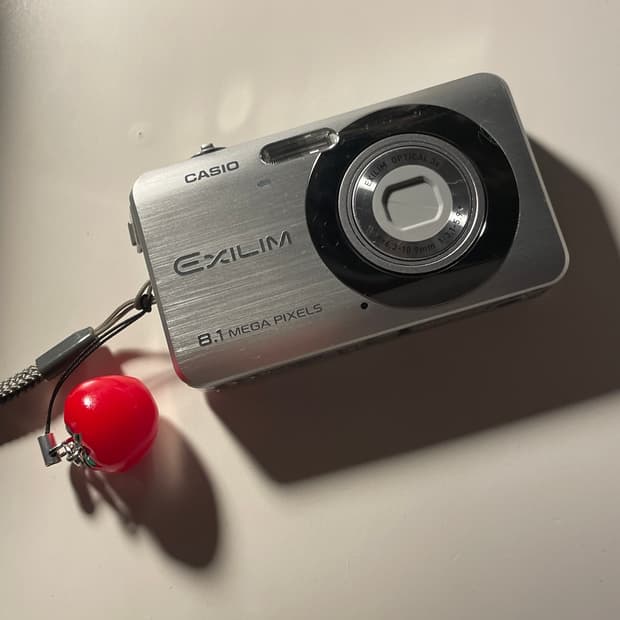 카시오 엑슬림 z80 (줌 고장) casio exilim z80 실버