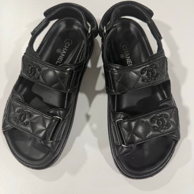 샤넬 벨크로샌들 35사이즈