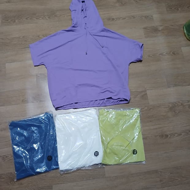 새상품 4벌 반팔