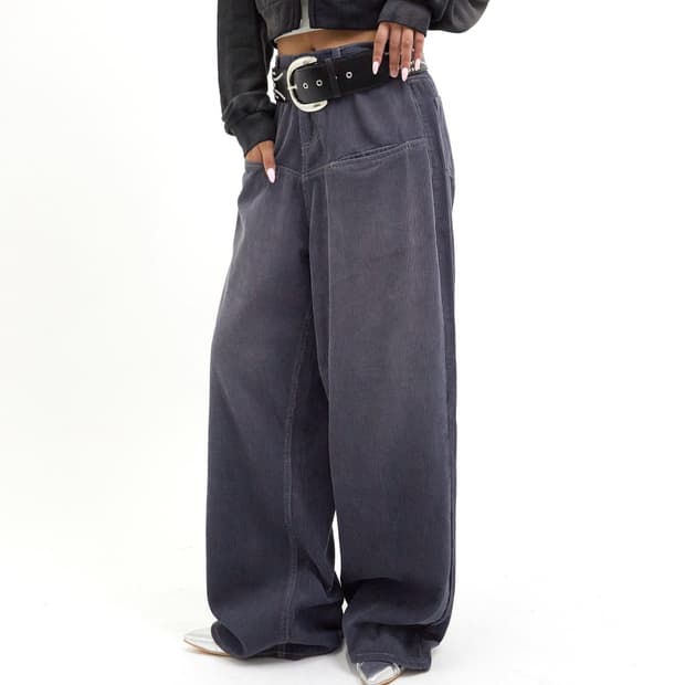 후즈후 WHO'S WHO gallery Corduroy Pants