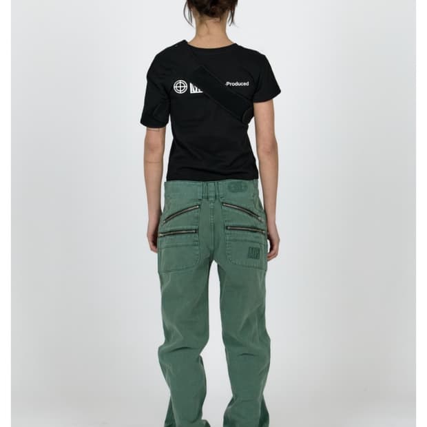 새상품 플라스틱프로덕트 split pocket 바지