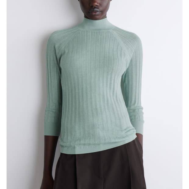 COS 쉬어 리브드 니트 탑 (정가 15만, 70% 실크)