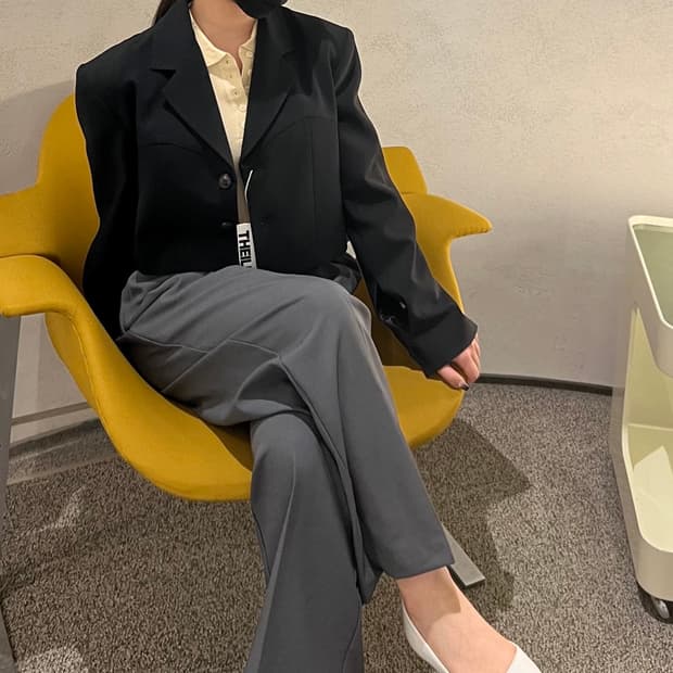 더일마 크롭 블레이저