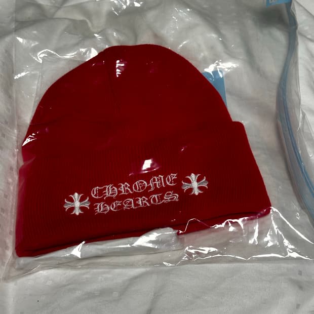 크롬하츠 / 로고 자수 비니 / 레드