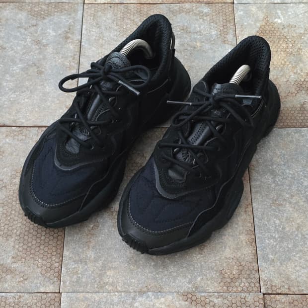 (225)아디다스 오즈위고 트리플 블랙 