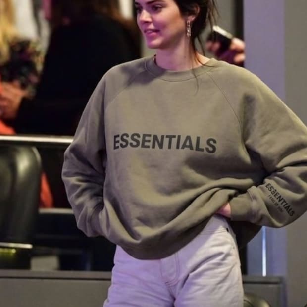 피어오브갓 에센셜 시멘트 3D 실리콘 아플리케 크루넥 L (105)