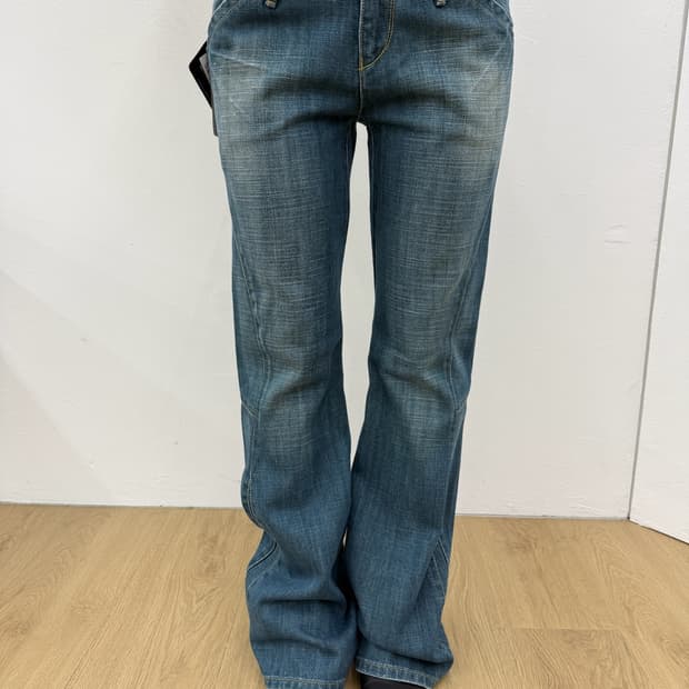 levi's engineerd bootcut jeans