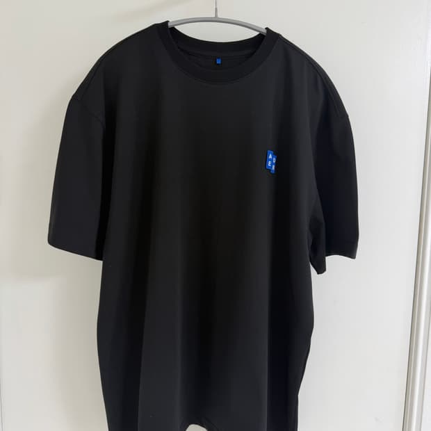 아더에러 후드집업 후드티 반팔 맨투맨 세트 판매합니다.