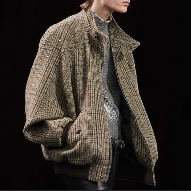 셀린느 AW22 스터드 블루종