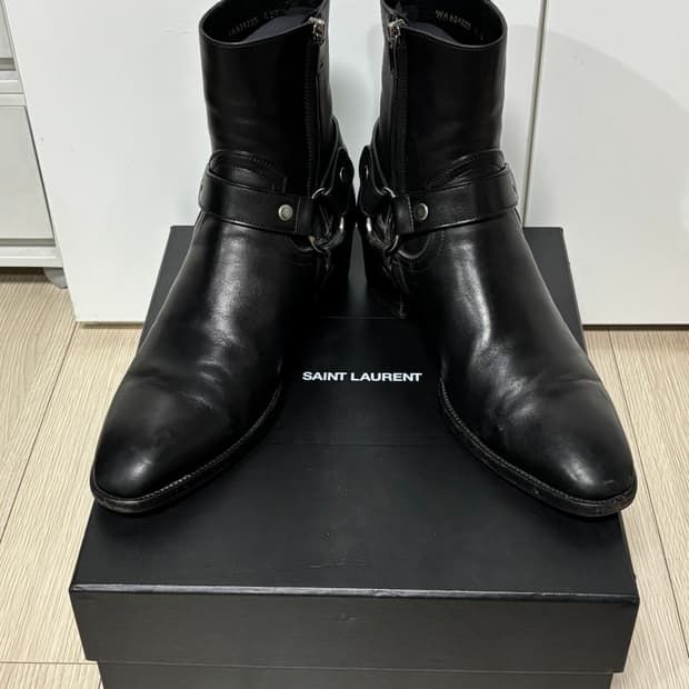 생로랑 와이어트 하네스 부츠 풀박스